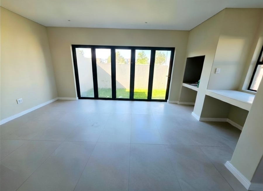 4 Bedroom Property for Sale in Sandown Western Cape